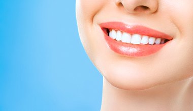 Signs of a Front Tooth Cavity: What to Look For and How to Fix It?