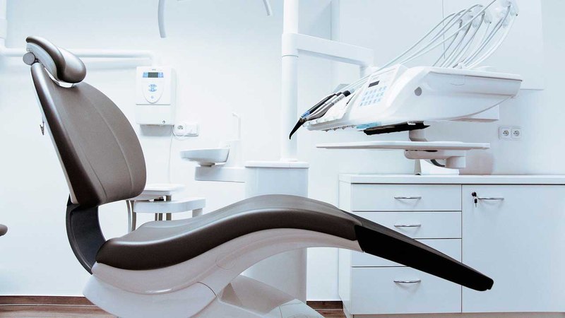 Fully equipped clinics for a routine dental check-up
